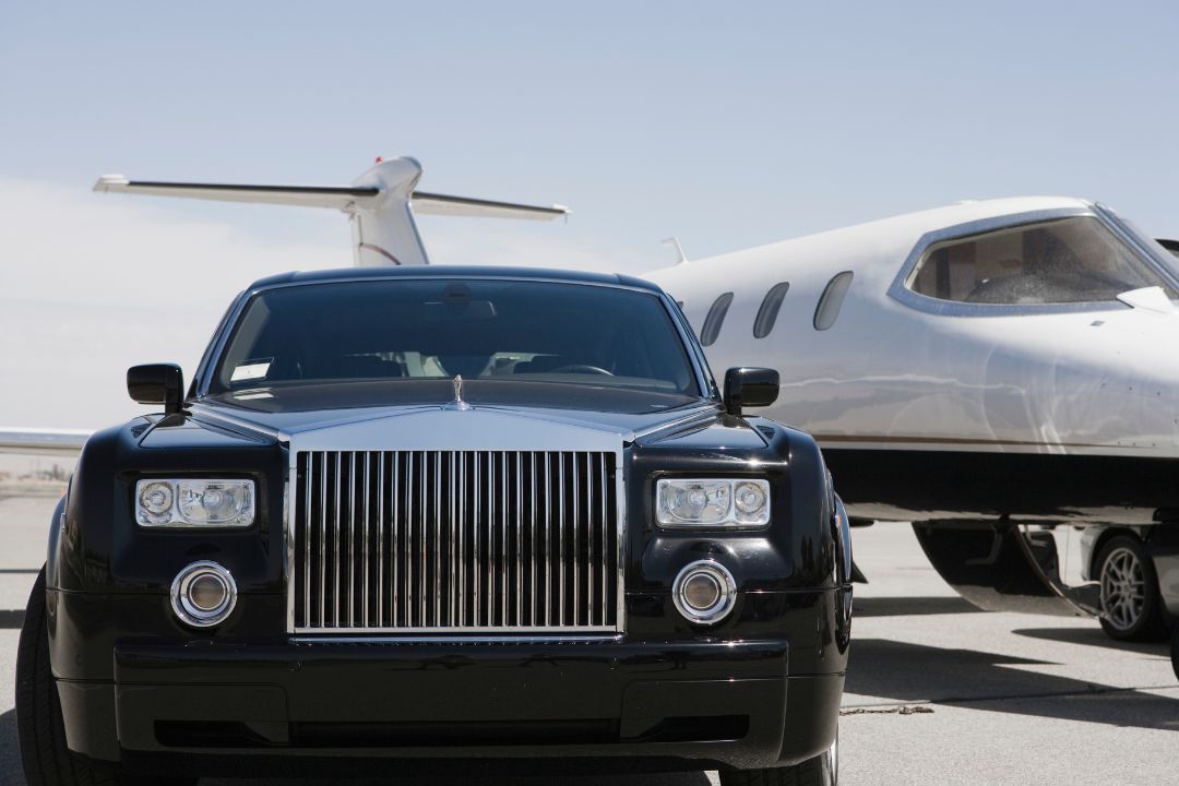 Palm Beach lifestyle full of Expensive Cars and Private Jets
