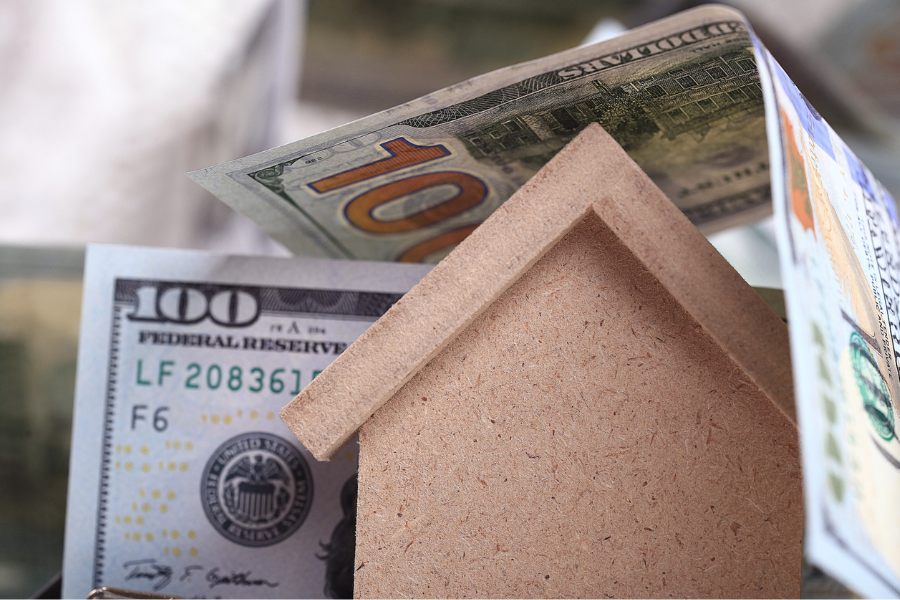 Cash Home Sale vs. Traditional Listing