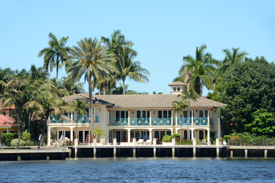real estate landscape in Royal Palm Beach is unique and quite diverse